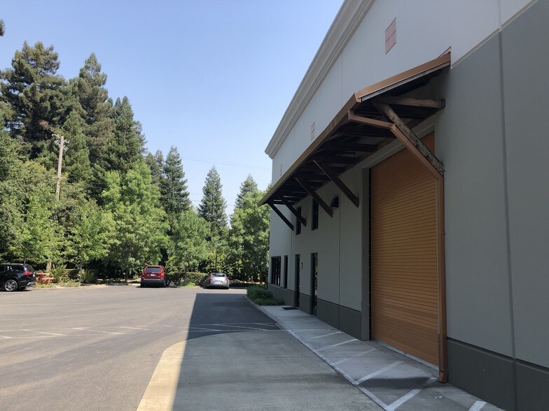 190 Foss Creek Cir, Healdsburg, CA for sale - Building Photo - Image 1 of 1