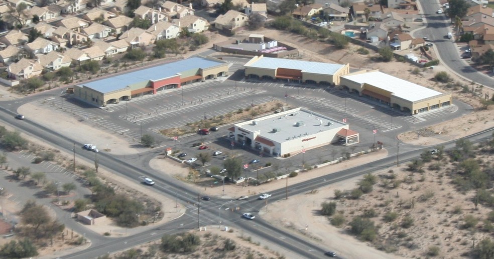 3710 W Overton Rd, Tucson, AZ for lease - Building Photo - Image 2 of 3