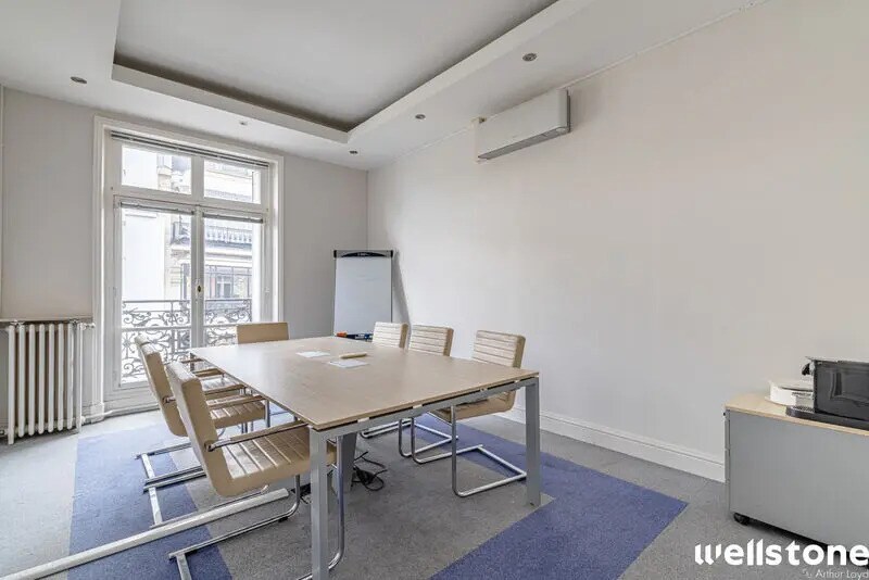 Office in Paris for lease - Interior Photo - Image 2 of 14