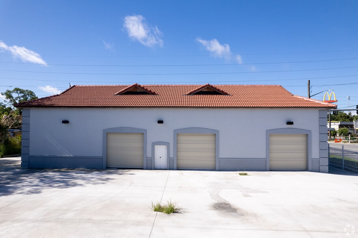 441 Cassat Ave, Jacksonville, FL for lease Building Photo- Image 1 of 4