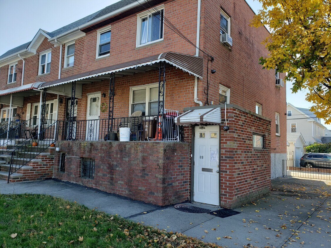 8902 Springfield Blvd, Queens Village, NY for sale Primary Photo- Image 1 of 1