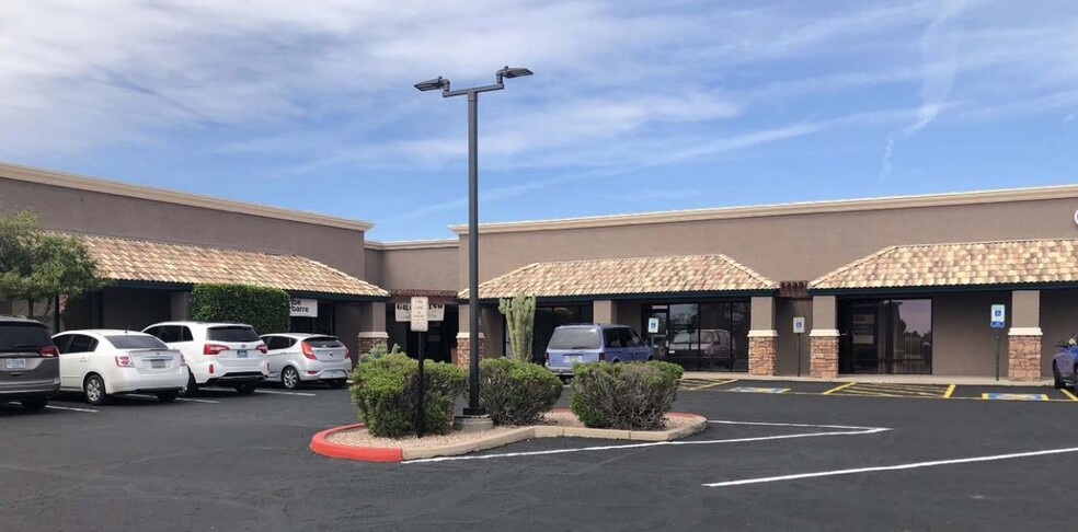 5540 E Broadway Rd, Mesa, AZ for lease - Building Photo - Image 1 of 1