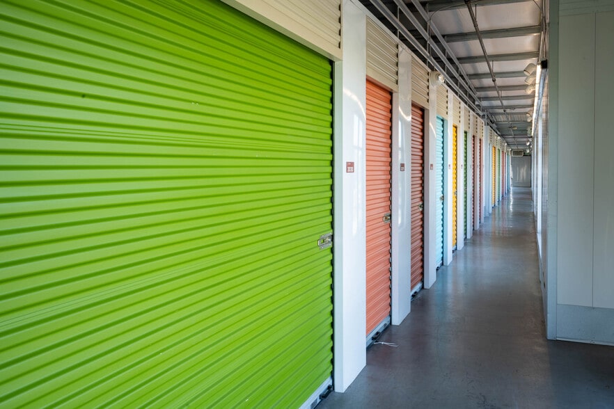 Cubes Self Storage 3 Property Portfolio portfolio of 3 properties for sale on LoopNet.com - Building Photo - Image 2 of 12