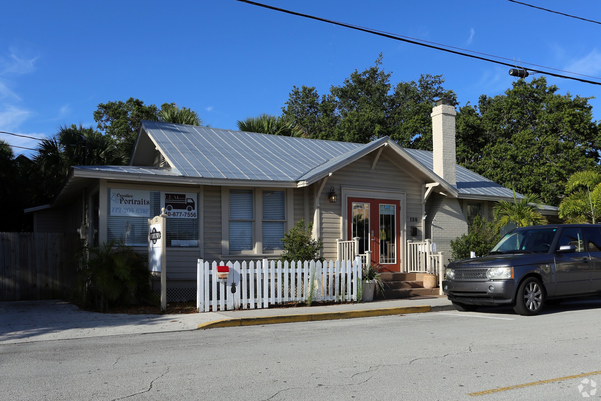 120 SW Ocean Blvd, Stuart, FL for sale Primary Photo- Image 1 of 1