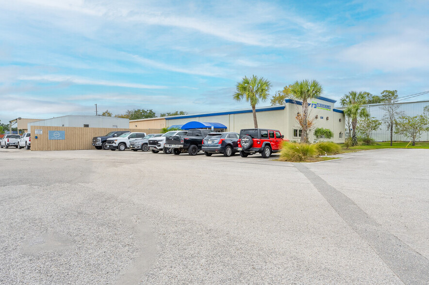 6380 Phillips Hwy, Jacksonville, FL for lease - Building Photo - Image 2 of 30