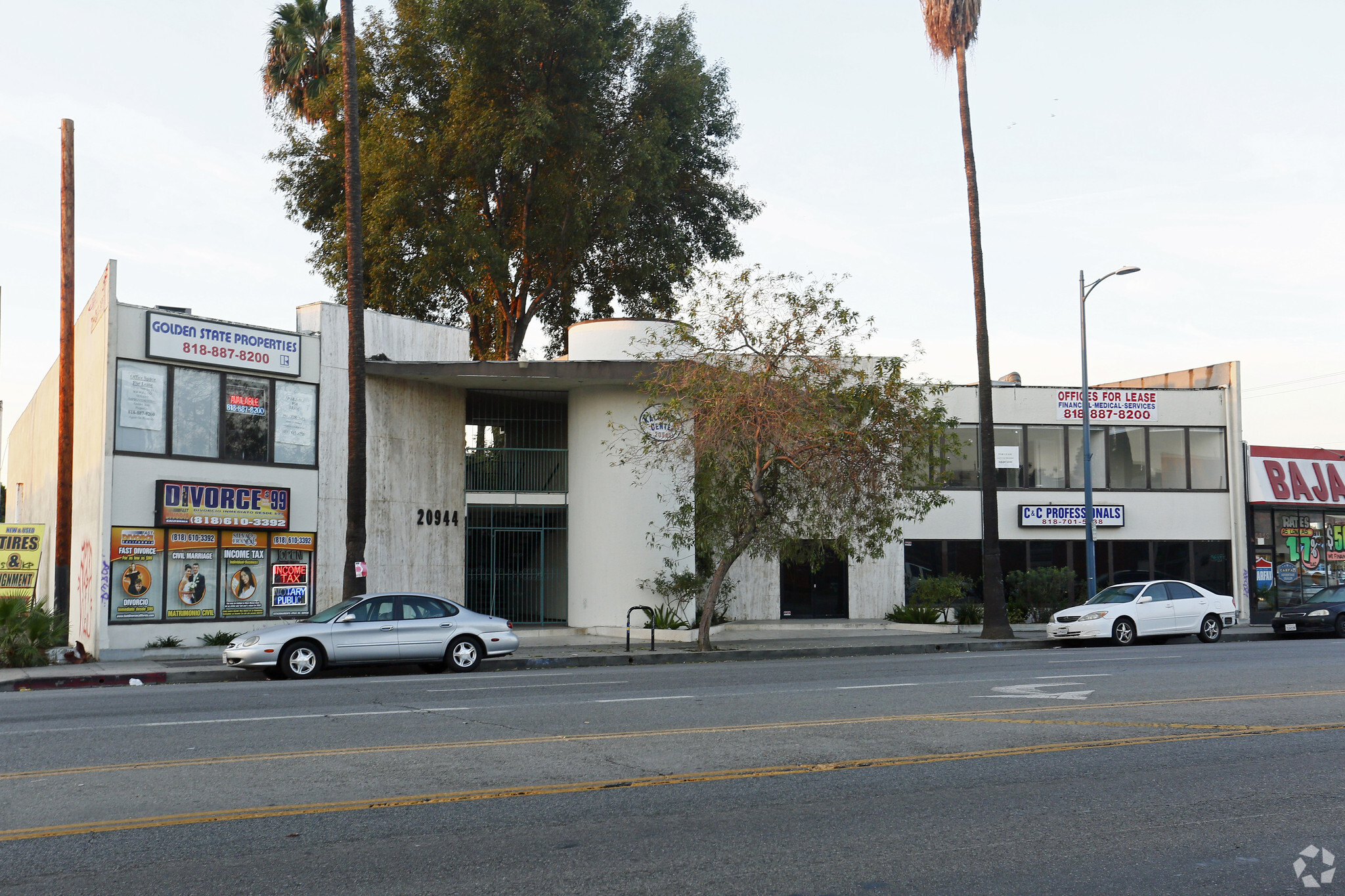 20944 Sherman Way, Canoga Park, CA for lease Building Photo- Image 1 of 9