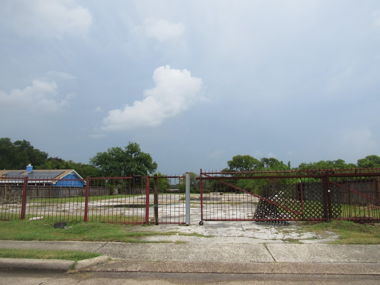 1616 W Texas Ave, Baytown, TX for sale Building Photo- Image 1 of 1