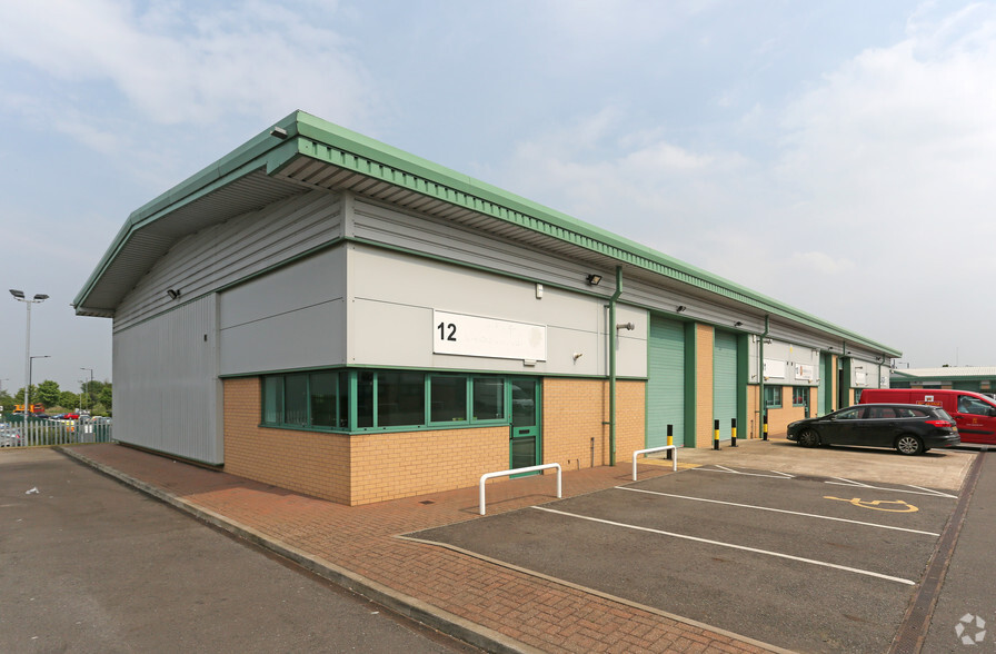 Yorkshire Way, Doncaster for lease - Primary Photo - Image 1 of 2