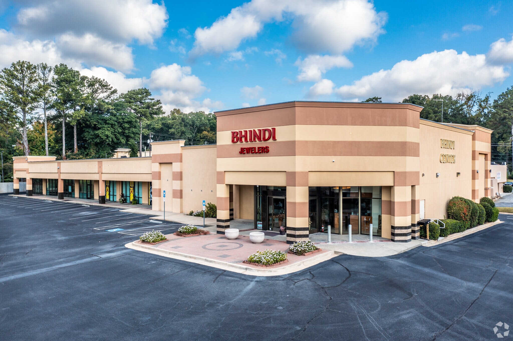 1070-1082 Oak Tree Rd, Decatur, GA for sale Primary Photo- Image 1 of 1