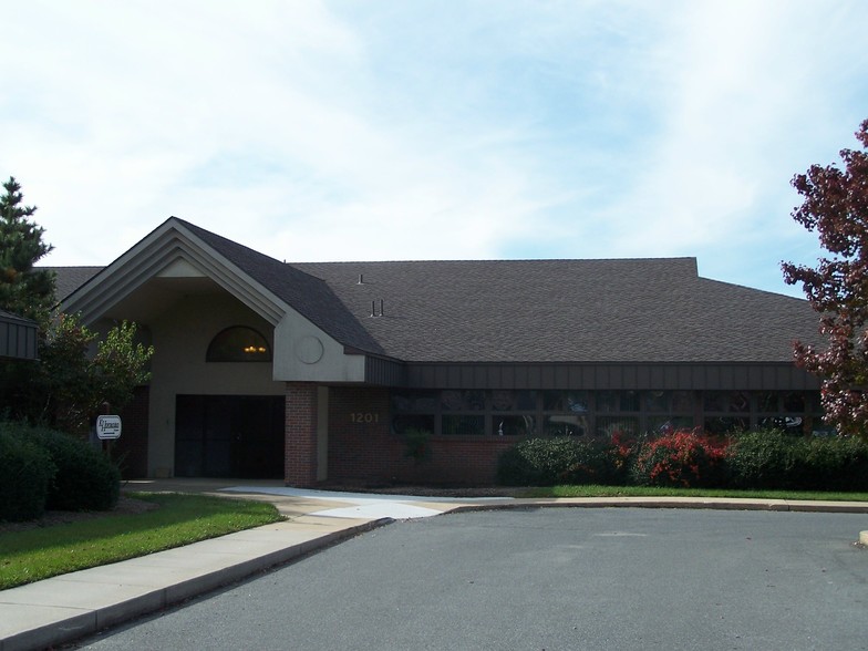 1201 College Park Dr, Dover, DE for lease - Building Photo - Image 1 of 10