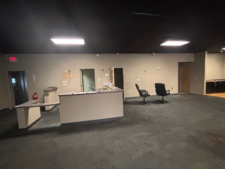 5064 Grove Ave, Sheffield, OH for lease - Building Photo - Image 3 of 6