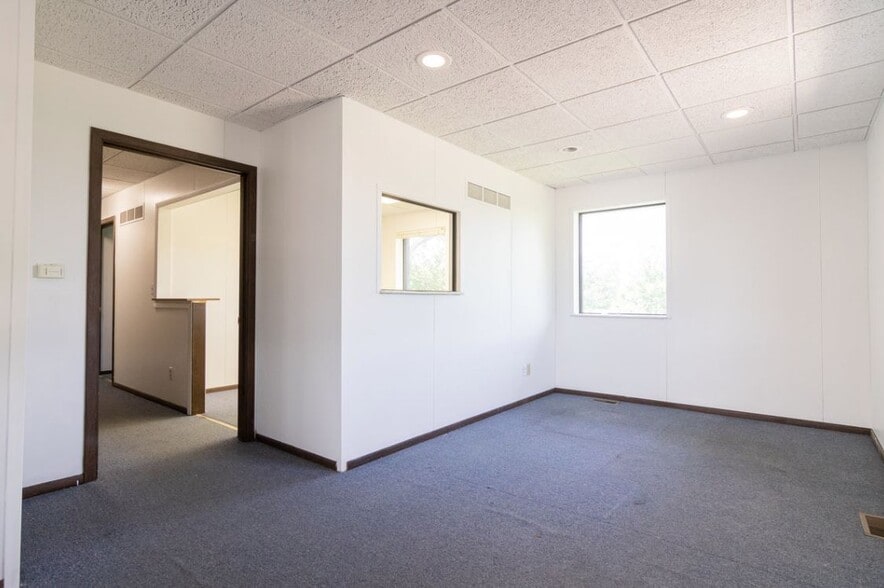 5265 W Pierson Rd, Flushing, MI for sale - Interior Photo - Image 3 of 20