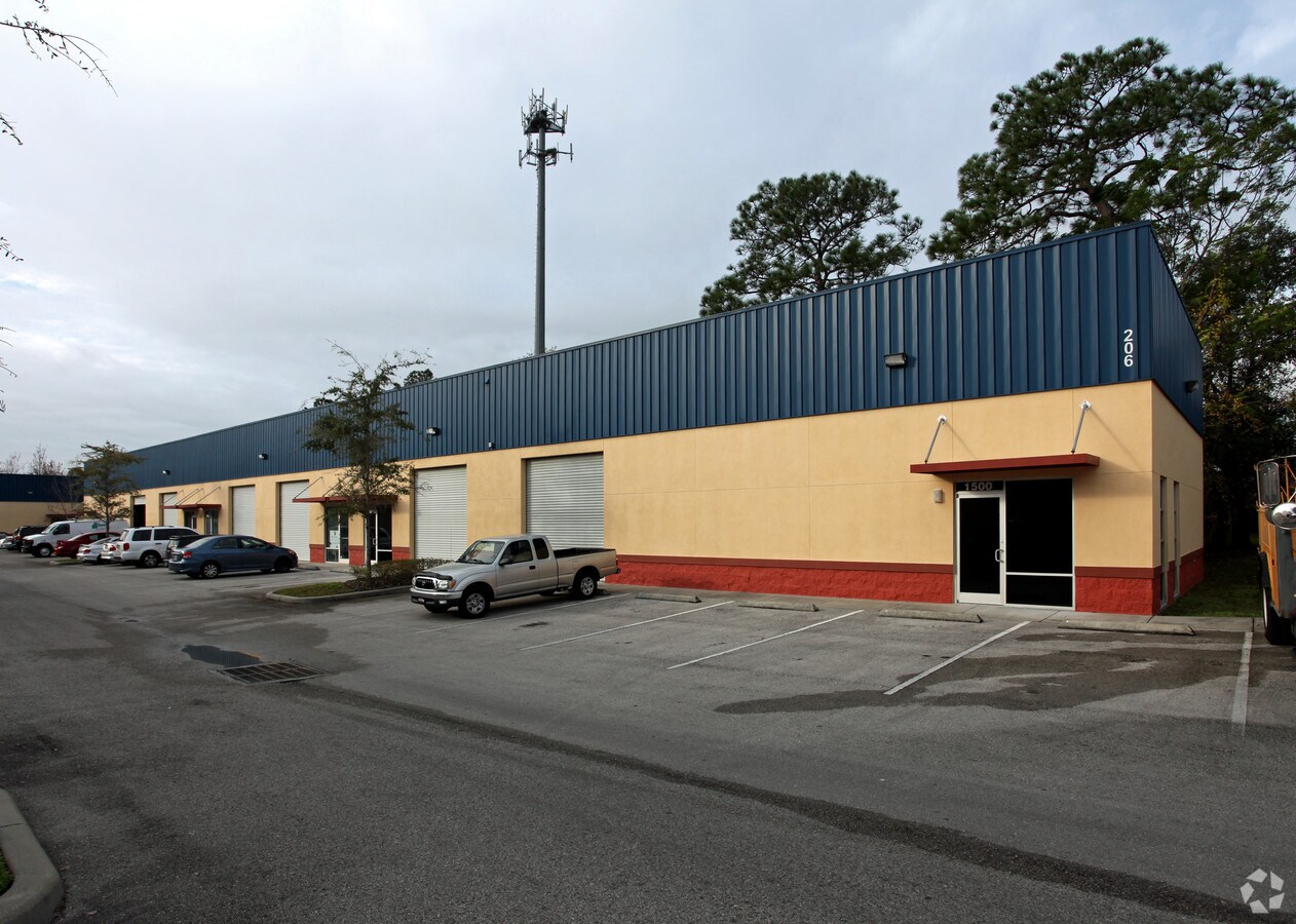 206 Reece Way, Casselberry, FL 32707