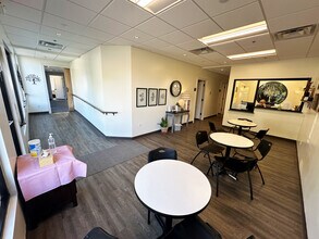 4200 Merchant St, Columbia, MO for lease Interior Photo- Image 1 of 12