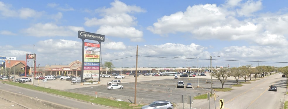 126-190 Gateway, Beaumont, TX for lease - Building Photo - Image 1 of 11