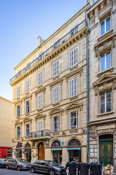 Office in Marseille for lease - Building Photo - Image 2 of 2