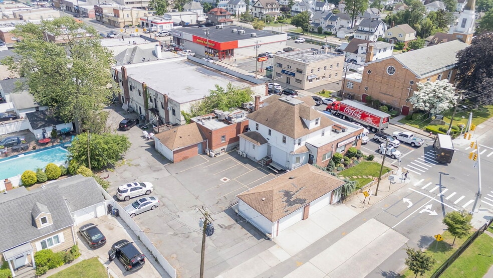 73 W Merrick Rd, Valley Stream, NY for sale - Building Photo - Image 2 of 26