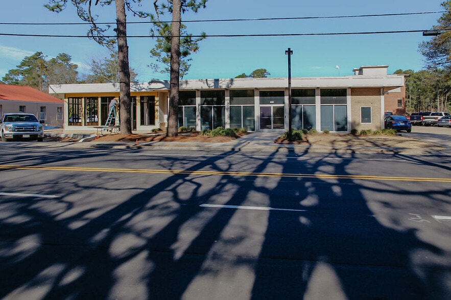 600 SW Broad St, Southern Pines, NC for lease - Building Photo - Image 1 of 6