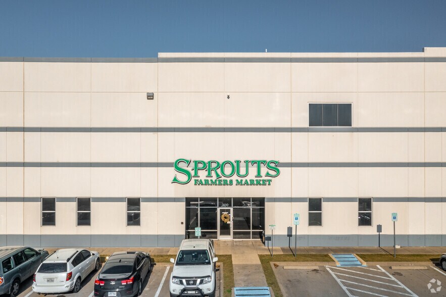 101 Sunridge Blvd, Wilmer, TX 75172 Sprouts Distribution Center