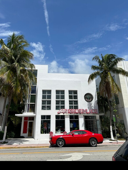 740 Collins Ave, Miami Beach, FL for sale - Building Photo - Image 2 of 12