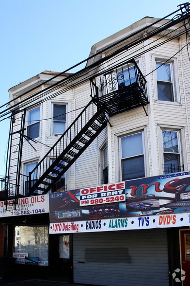 3194-3198 Webster Ave, Bronx, NY for sale - Building Photo - Image 2 of 3