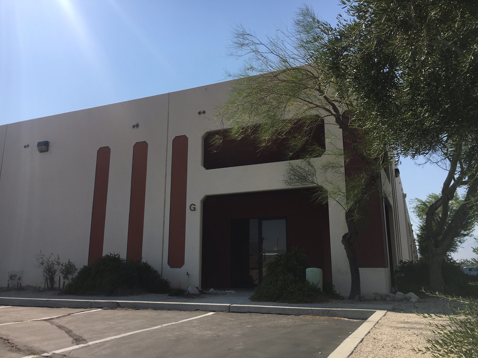 19020 N Indian Canyon Dr, North Palm Springs, CA for sale Building Photo- Image 1 of 1