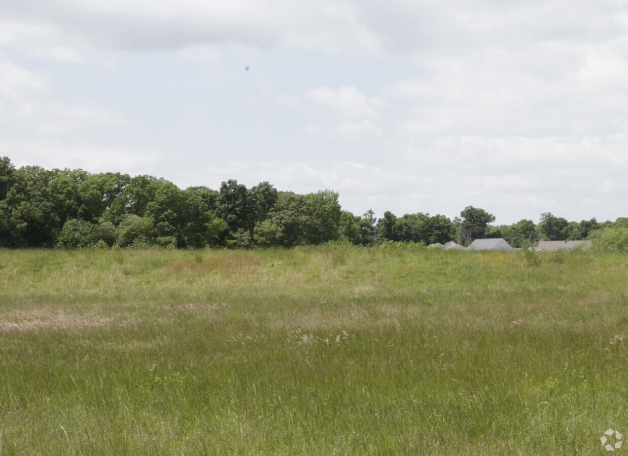 5242 Summit Bridge Rd, Middletown, DE 19709