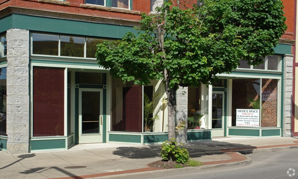 301-303 Washington St W, Charleston, WV for lease - Building Photo - Image 3 of 3