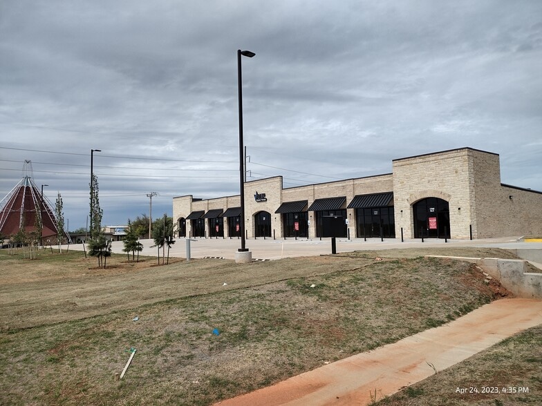 17860 MacArthur Park Rd, Edmond, OK for lease - Building Photo - Image 2 of 8