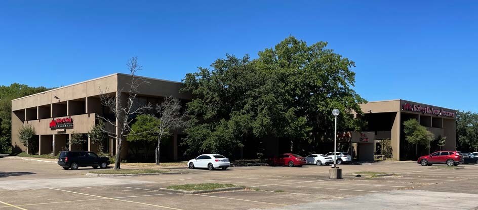 4445 W Ledbetter Dr, Dallas, TX for sale Building Photo- Image 1 of 1