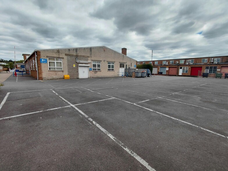 7-9 Cremyll Rd, Reading for lease - Building Photo - Image 2 of 5