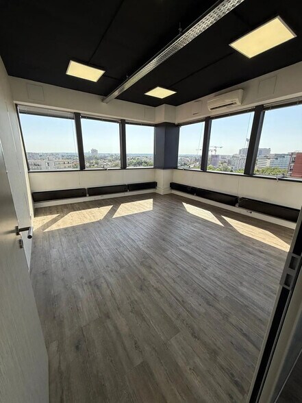 31 Cours Des Juilliottes, Maisons-Alfort for sale - Building Photo - Image 3 of 6