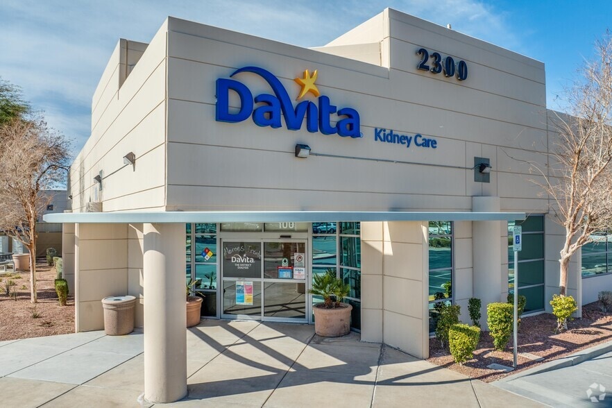 2300 Corporate Cir, Henderson, NV for sale - Building Photo - Image 2 of 4