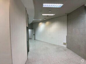 Office/Retail in Madrid, Madrid for lease Interior Photo- Image 2 of 5