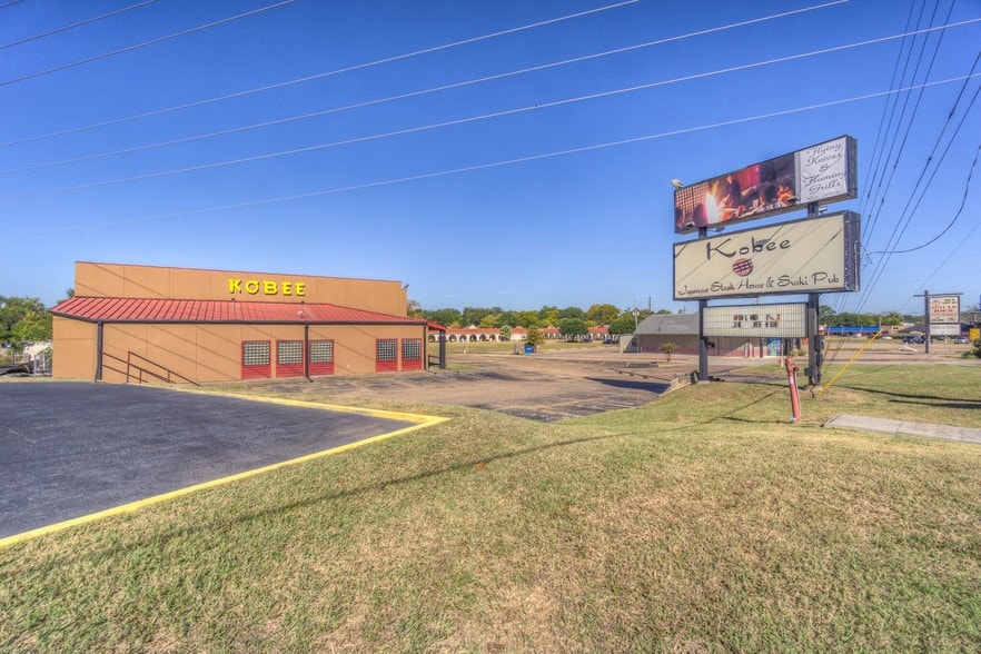401 N Spur 63, Longview, TX for sale - Building Photo - Image 2 of 23