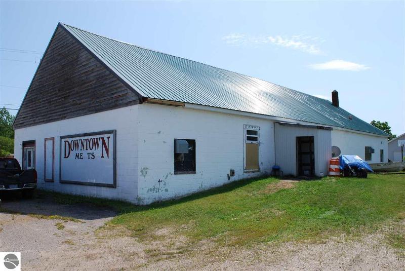 190 E Church St, Pickford, MI for sale - Primary Photo - Image 1 of 1