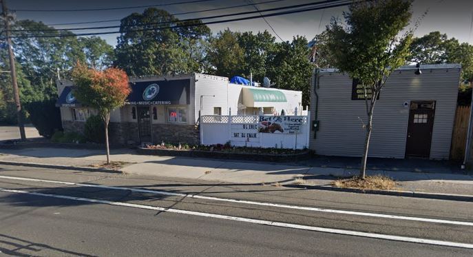 742 Middle Country Rd, Selden, NY for sale - Building Photo - Image 1 of 1