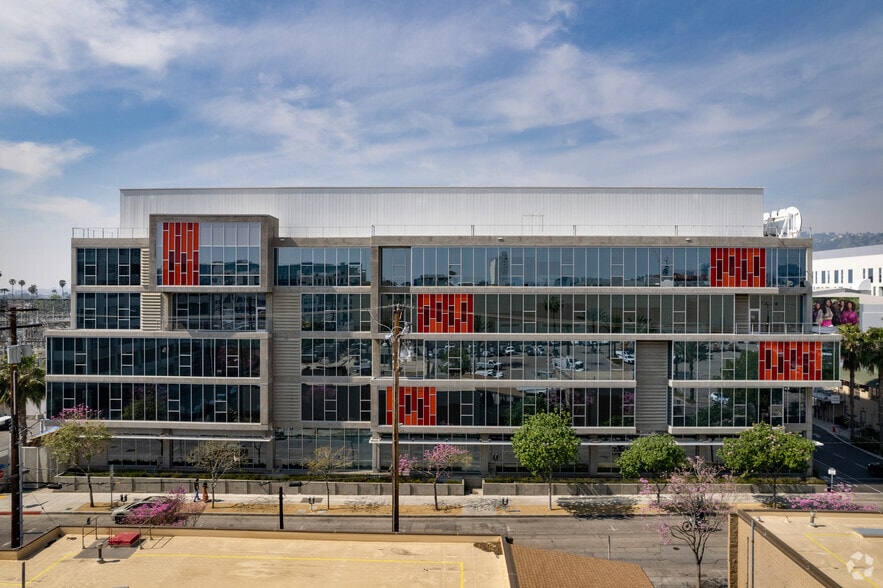 1041 N Formosa Ave, West Hollywood, CA for lease - Building Photo - Image 3 of 14