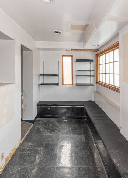 4905 Liberty Heights Ave, Gwynn Oak, MD for sale - Building Photo - Image 2 of 58