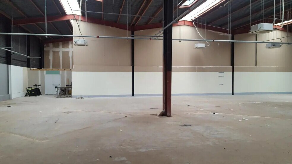 Retail in GONFREVILLE-L'ORCHER for lease - Building Photo - Image 3 of 4