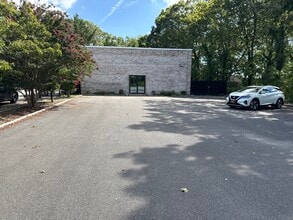 1229-1255 Lakeland Ave, Bohemia, NY for lease Building Photo- Image 2 of 9