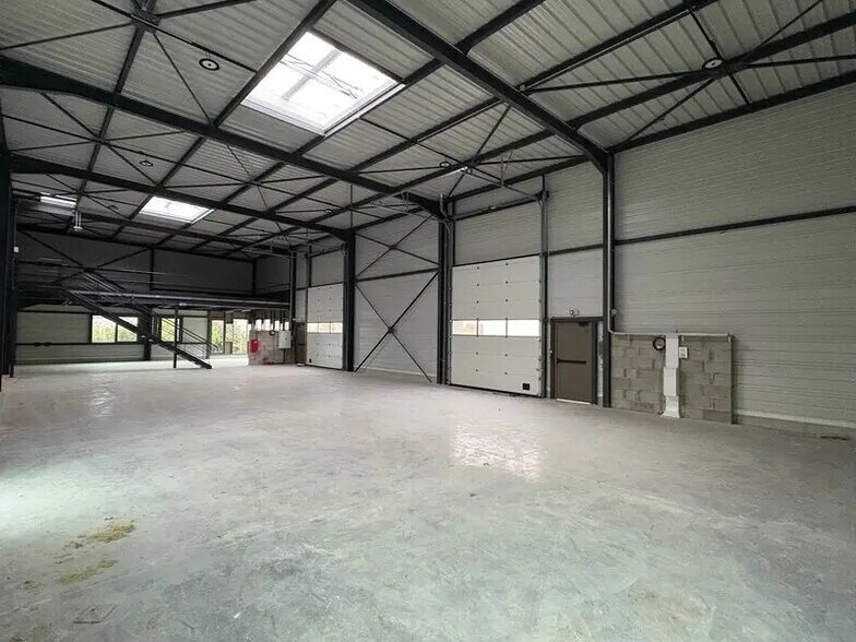 Flex in Jons for sale - Interior Photo - Image 2 of 9