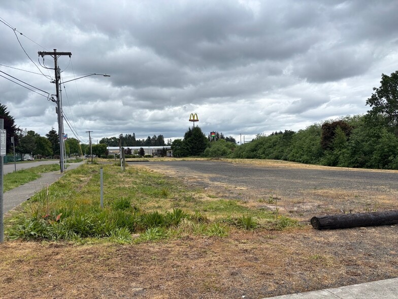 31047 NW Highland Ct, North Plains, OR for sale - Building Photo - Image 1 of 3