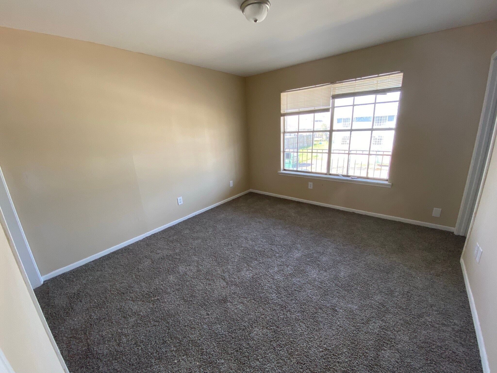 2200 Bancroft St, Lake Charles, LA 70607 Multifamily for Sale