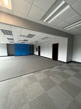 7200 NW 86th St, Kansas City, MO for lease Interior Photo- Image 1 of 3