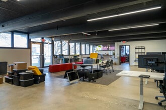 2350 Oak Industrial Dr NE, Grand Rapids, MI for lease Interior Photo- Image 1 of 22