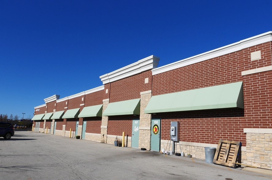 7101 W 183rd St, Tinley Park, IL for sale - Building Photo - Image 3 of 11
