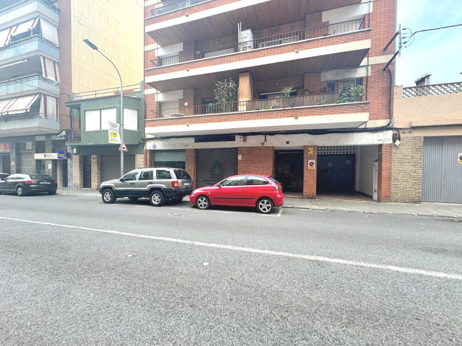 Retail in El Vendrell, Tarragona for lease Building Photo- Image 1 of 13