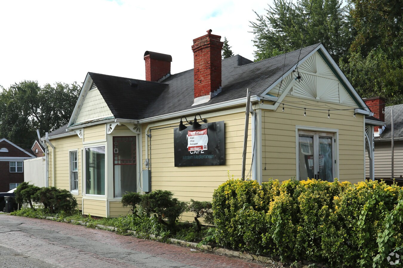 1616 Grinstead Dr, Louisville, KY 40204