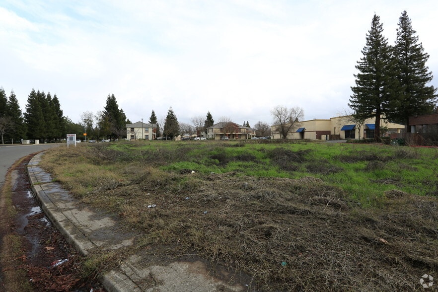 1499 Corporate Way, Sacramento, CA for sale - Primary Photo - Image 1 of 1